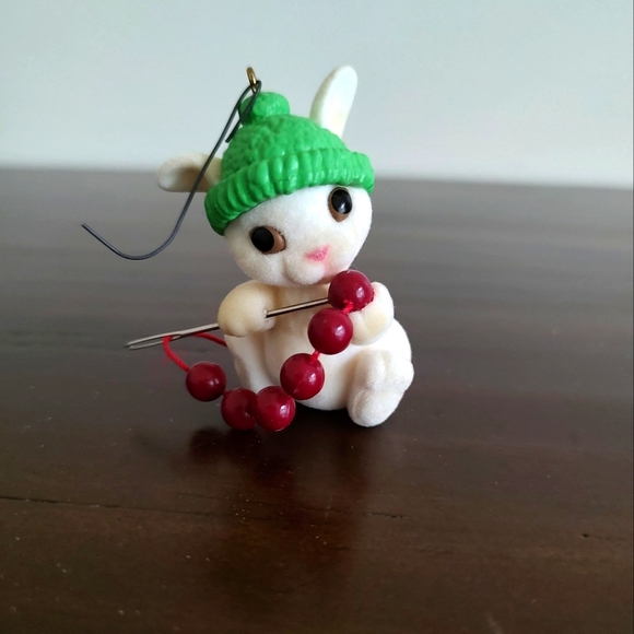 Hallmark Other - Vintage Hallmark Christmas Ornament 1989 Cranberry Bunny